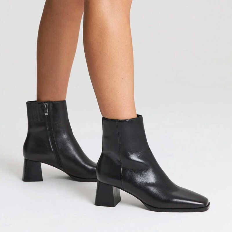 Siren Nova Ankle Boots image number 1